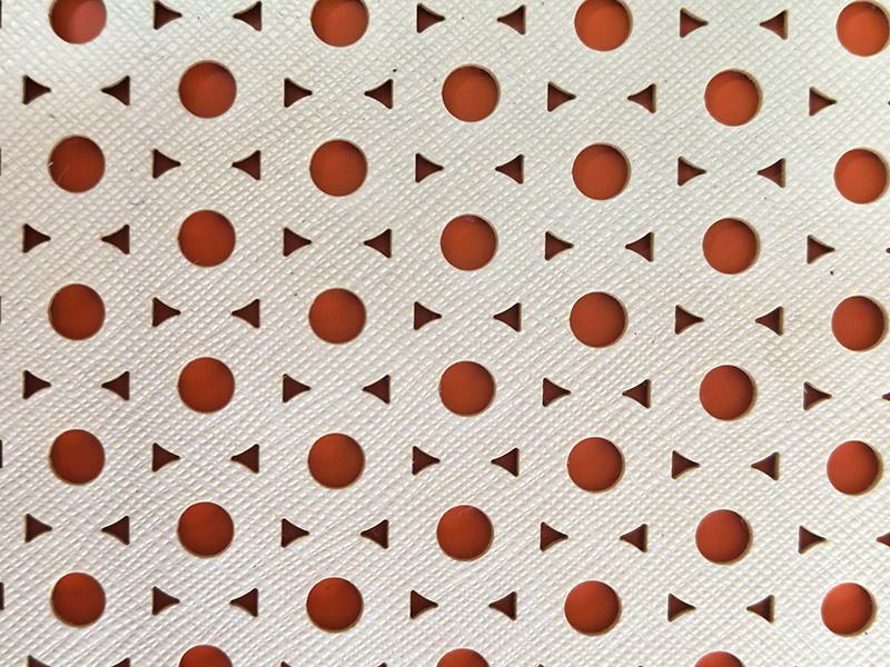 皮料布料激光穿孔