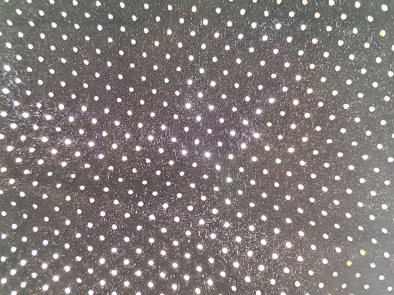 皮料布料激光穿孔